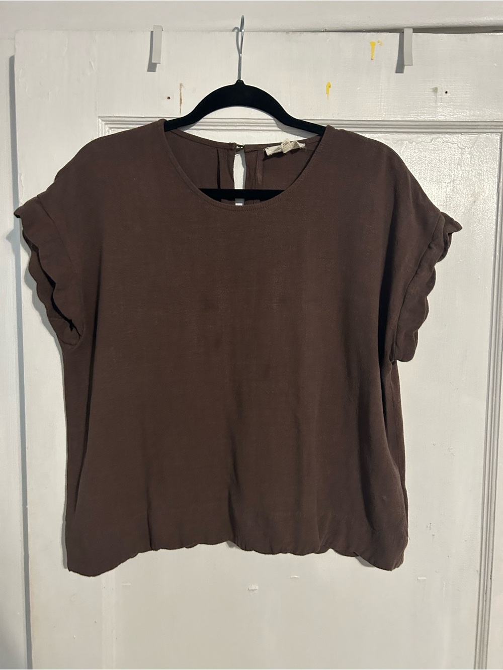 Umgee Chocolate Brown Scalloped Sleeve Top